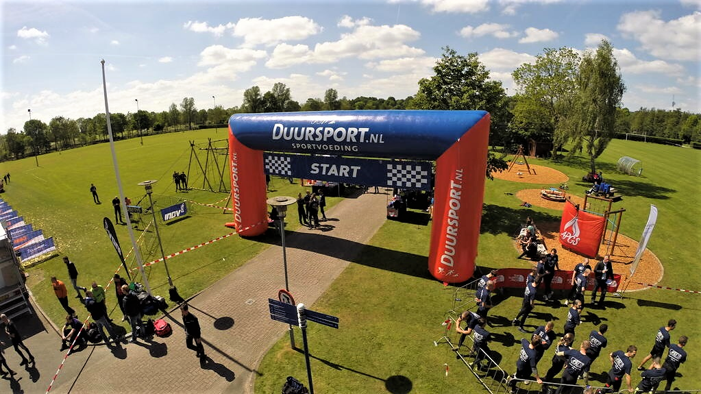 Opblaasbare boog - Publiair voor Duursport start finish boog hardlopen inflatable sport arch